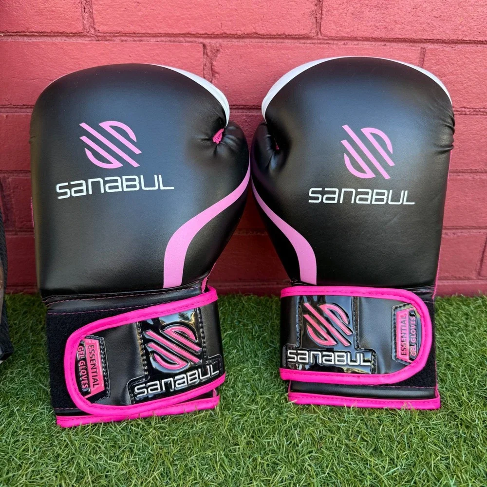 Sanabul Essential Boxing Gloves 12 oz Black Pink Women Training MMA With‎ Bag